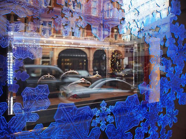 'Garrard' - Mayfair Christmas Windows - image 2