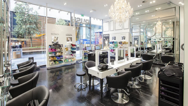 'Rush' - Salon Westfield Stratford - image 5