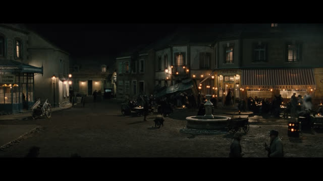 'Wonder Woman' - Veld Town Square - image 7